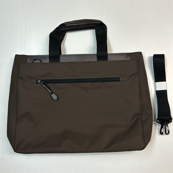 NWOT. Derek Alexander Brown Nylon Top Zip Tote - Unisex - Picture 6 of 15